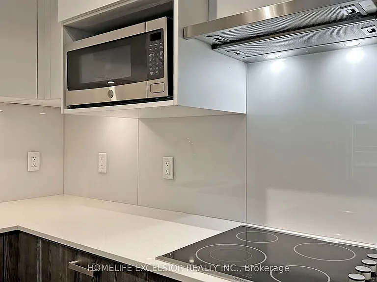 195 Redpath Ave #914 — Photo 19