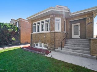 10122 S Oakley Ave, Chicago, IL