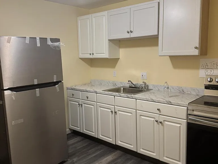 8806 Braeside Dr — Photo 12
