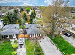 794 Stone Church Rd E, Hamilton, ON L8W 1A8