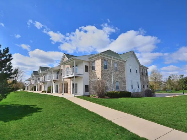 2704 Northview Rd, Waukesha, WI 53188
