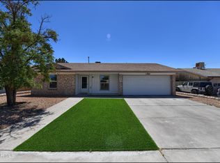 11404 Bunky Henry Ln, El Paso, TX 79936