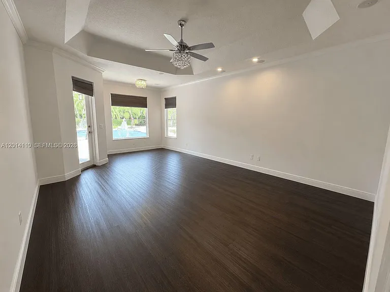 3424 Belmont Ter — Photo 19