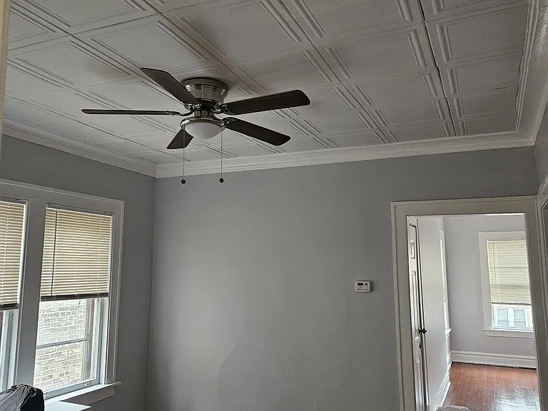 10918 S Vernon Ave — Photo 23