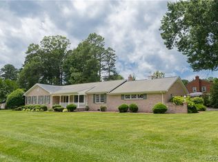 9157 Robin Ridge Dr, Mechanicsville, VA 23116