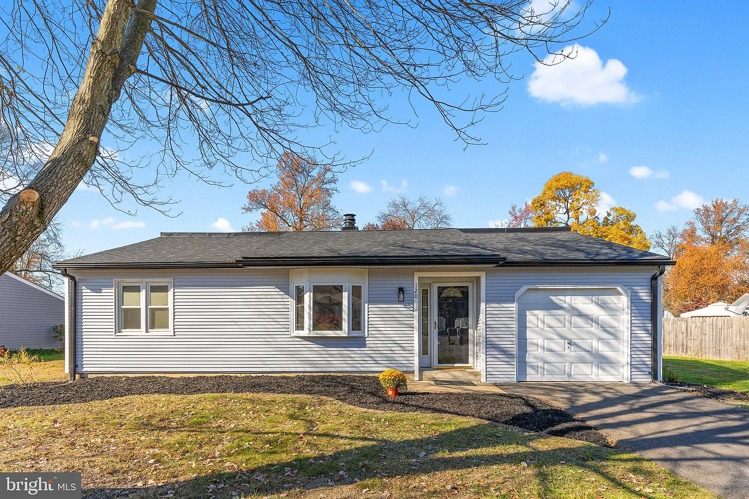 120 Piano Dr photo 1
