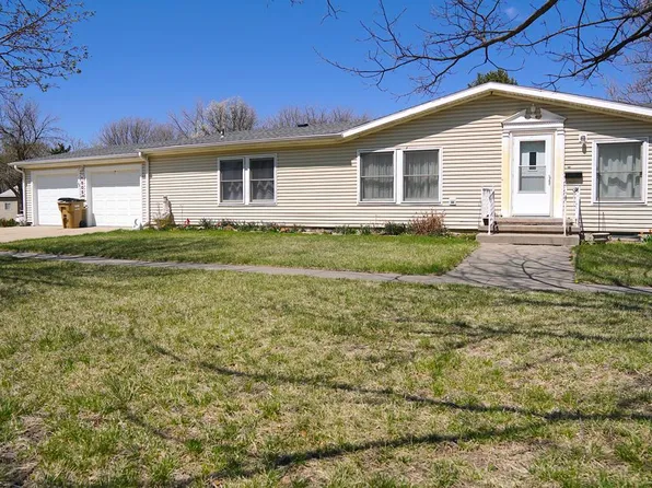 1505 M St, Aurora, NE 68818