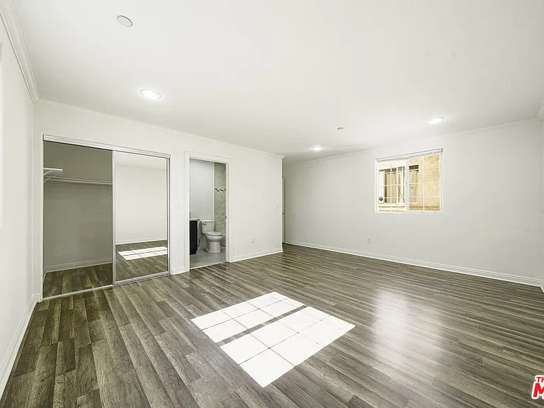 10952 Wilmington Ave #10952 — Photo 13