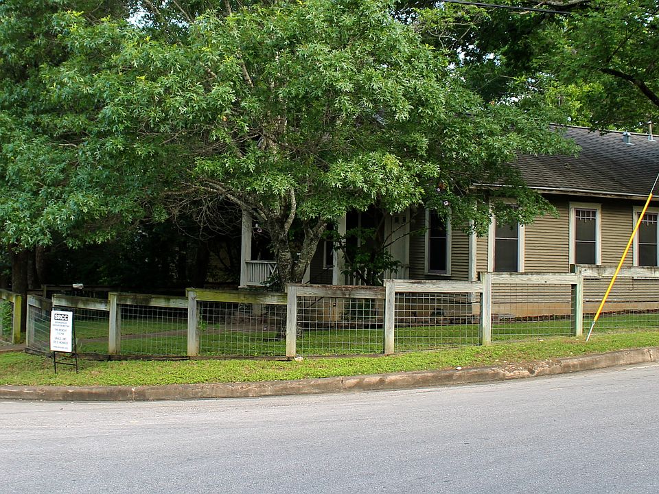 Welcome Home Corner View