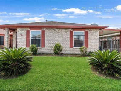 6120 Erin Dr, New Orleans, LA, 70126