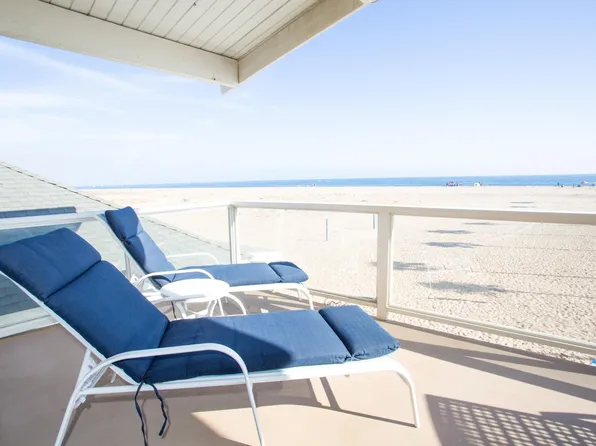 (undisclosed Address), Newport Beach, CA 92661