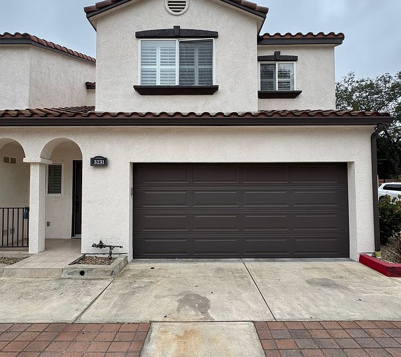 1st image of 3231 Royal Oaks Dr