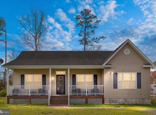 339 Monroe Dr, Colonial Beach, VA 22443