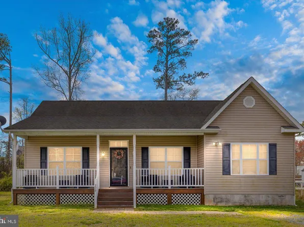 339 Monroe Dr, Colonial Beach, VA 22443