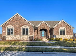 320 Wythe House Ct, Saint Louis, MO 63141