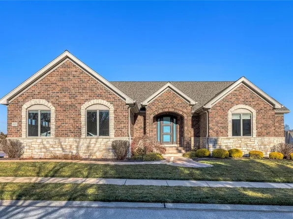 320 Wythe House Ct, Saint Louis, MO 63141