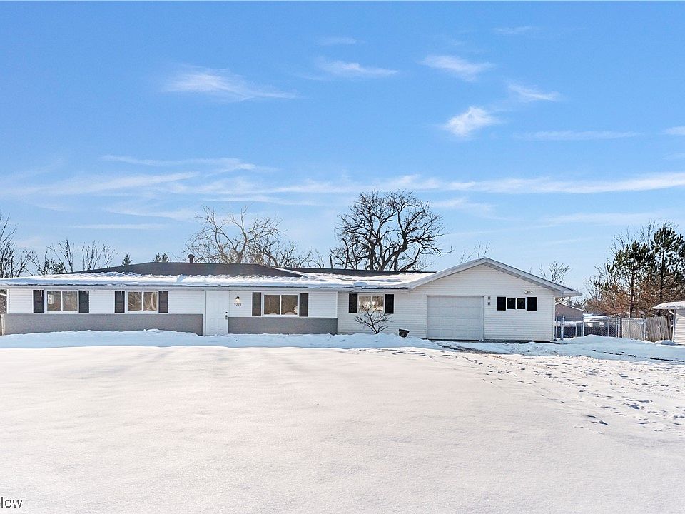 1st image of 9223 Lakeside Dr