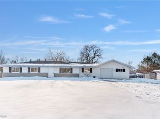 9223 Lakeside Dr, Streetsboro, OH 44241