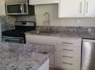350 Loma Ter APT C, Laguna Beach, CA 92651