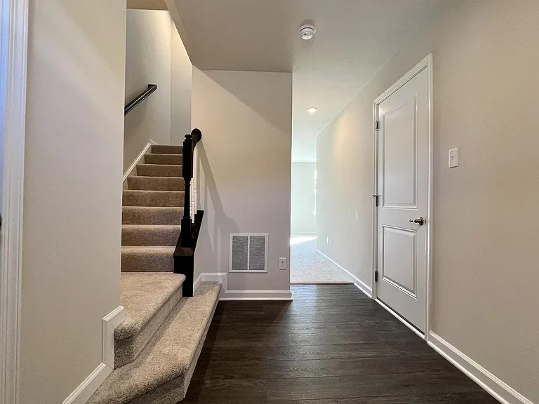 67 Hewstone Ct — Photo 2