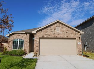 110 Cullen St, Angleton, TX 77515