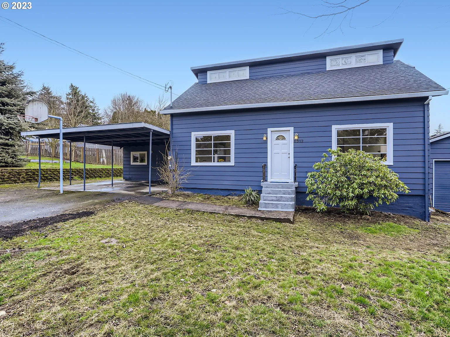 6912 SW Taylors Ferry Rd photo 1