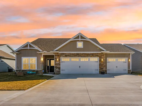 1332 Tuscany Xing, Winona Lake, IN 46590
