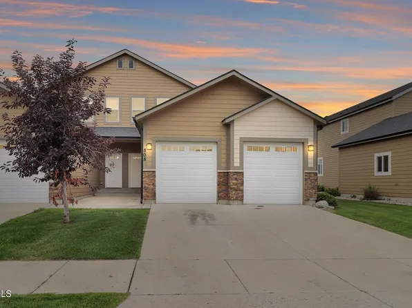 808 40th St E, Williston, ND 58801