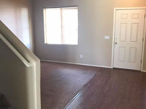3rd image of 4557 E Del Rio St