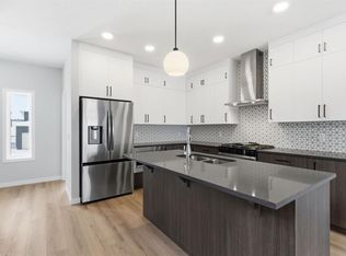 440 E Lewiston Lndg NE, Calgary, AB T3P2H8