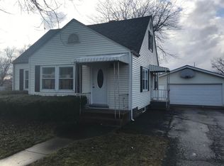 7 Sunset Rd, Merrillville, IN 46410