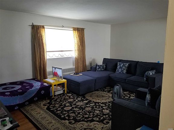 3rd image of 240 Kirkman Ave Floor 2