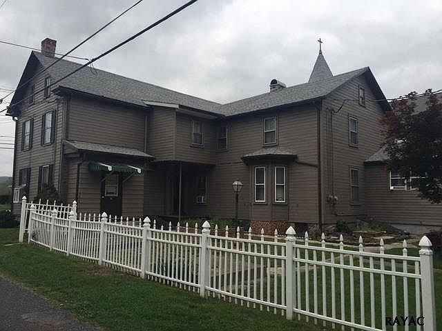 2nd image of 10 E Main St