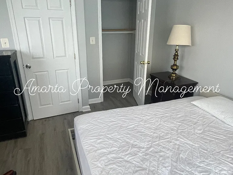 1413 Meridian Pl NW #1C — Photo 2