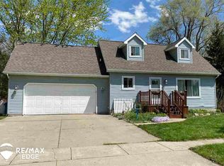 721 Locust Dr, Davison, MI 48423