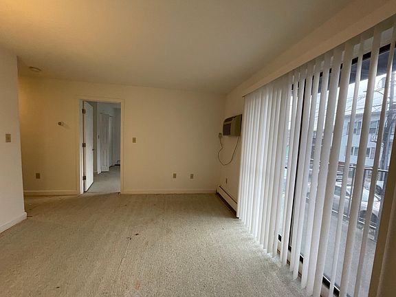 2nd image of 43 Eleanor St #13