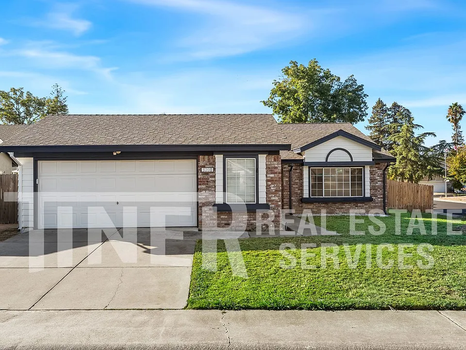 5200 Moonlight Way