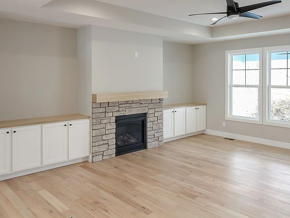 5th image of 6112 Helmsdale Dr