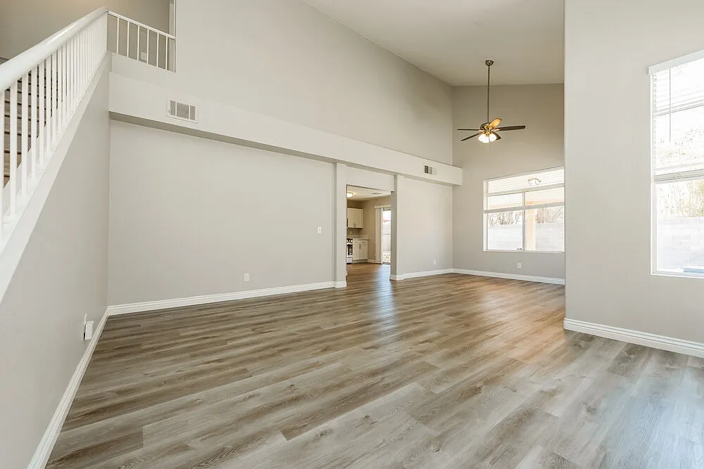 3 bed, 2.5 bath, 1755 sqft, $2,095 — Photo 4