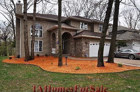 3523 Riverside Dr. NE