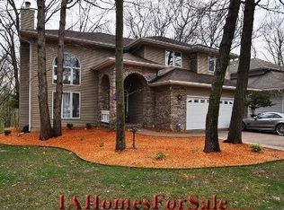 3523 Riverside Dr NE, Cedar Rapids, IA 52411