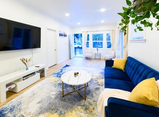 1561 W 23rd St #1, Los Angeles, CA 90007