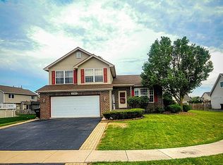 27441 W Lone Tree Ct, Channahon, IL