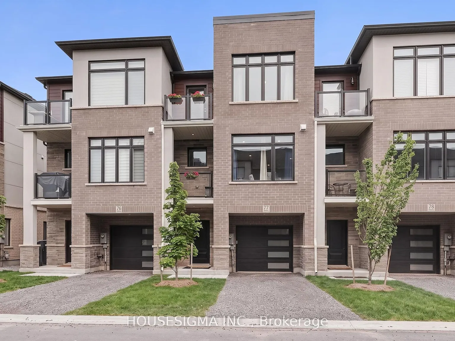 3 bed, $3,000 — Photo 2
