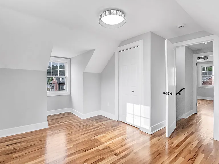 116 Morse St — Photo 18