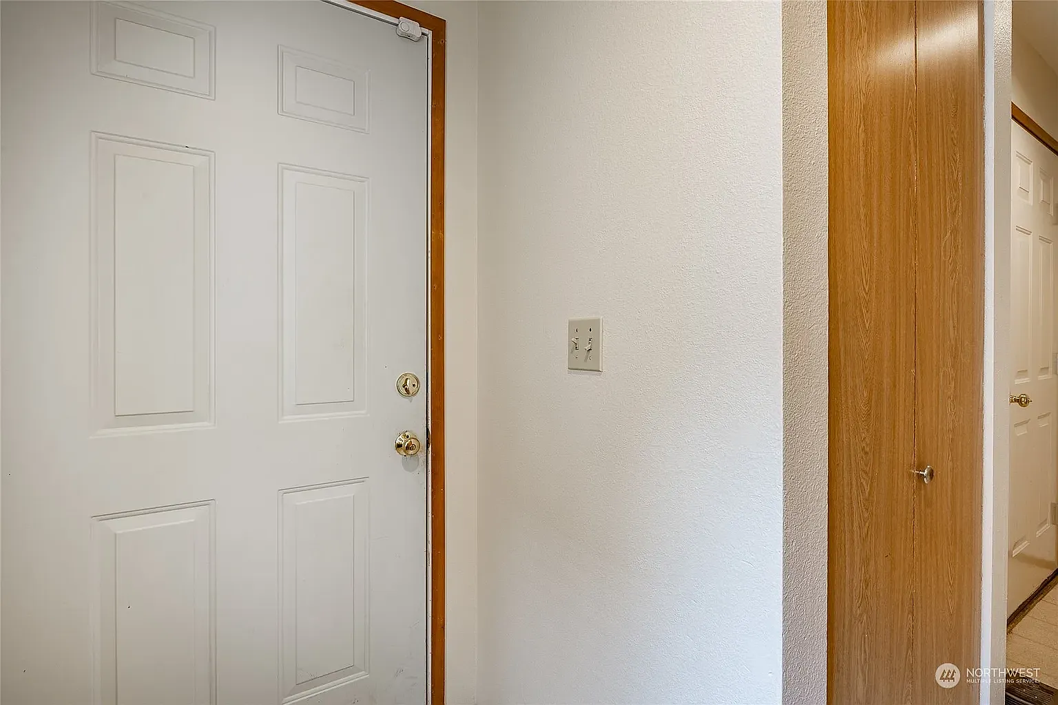 3 bed, 1.5 bath, 1000 sqft, $2,350 — Photo 4
