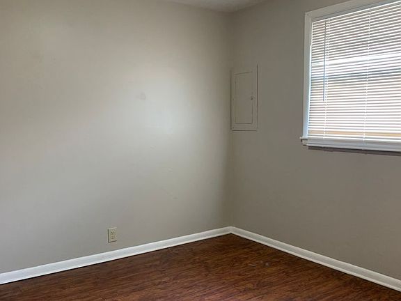 3rd image of 1724 17th Ave N Unit A