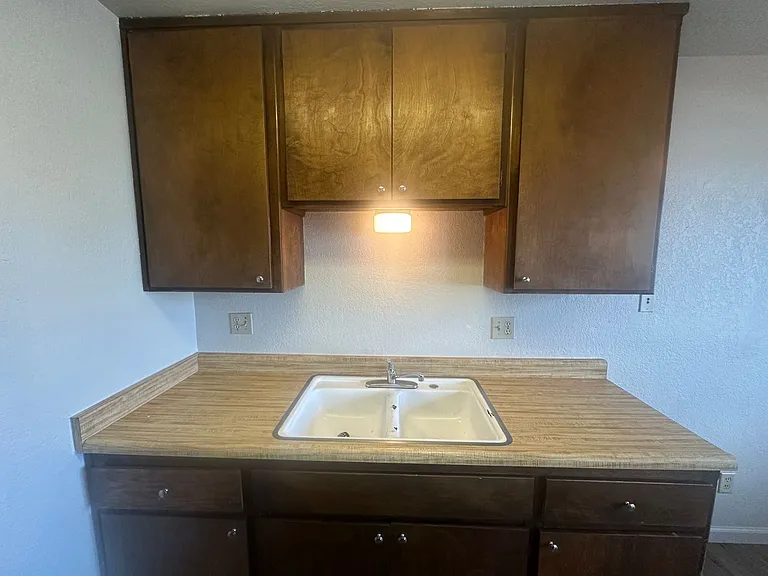 366 E Edison St #1 - #12, Manteca — Photo 15
