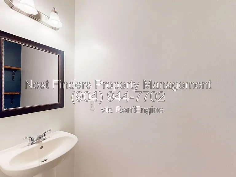 112 Woodfield Ln — Photo 23