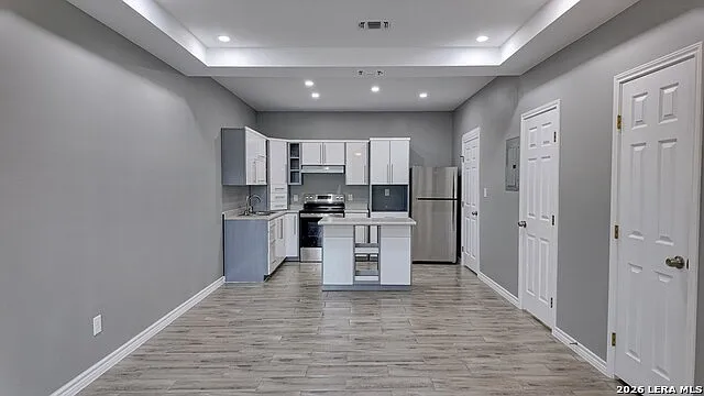 416 J R Rodriguez Cir #7 — Photo 7